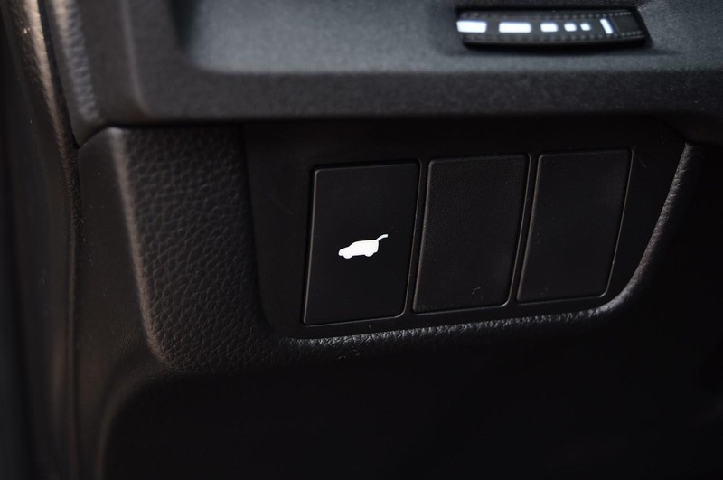 Honda CR-V Hybrid Vehicle Image 10
