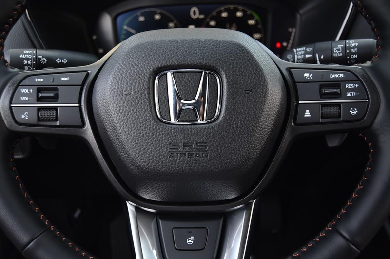 Honda CR-V Hybrid Vehicle Image 19