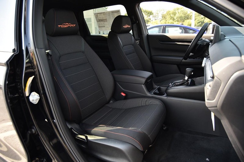 Honda CR-V Hybrid Vehicle Image 21