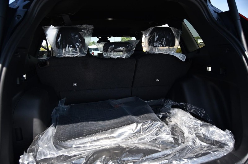 Honda CR-V Hybrid Vehicle Image 26