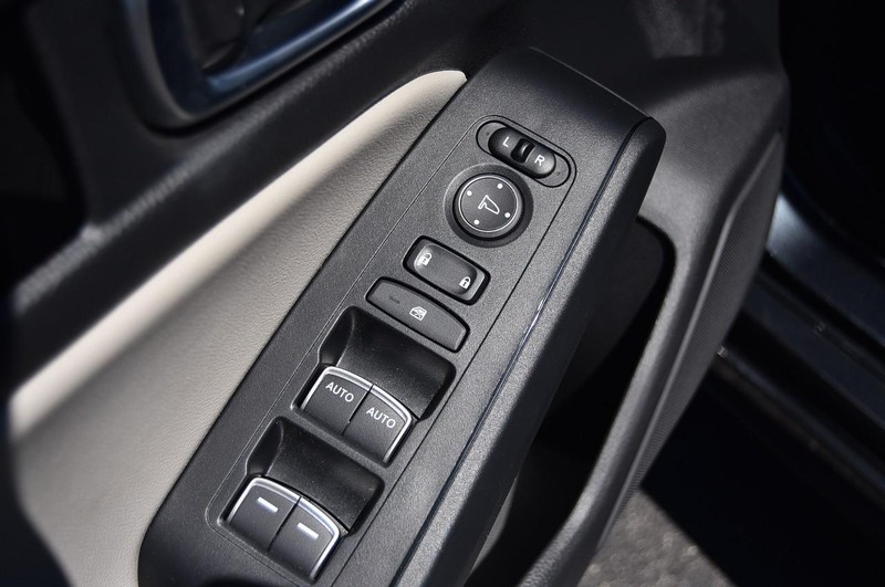 Honda Civic Hatchback Vehicle Image 08