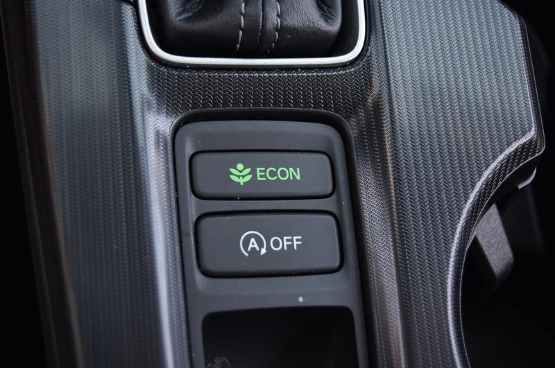 Honda Civic Hatchback Vehicle Image 16