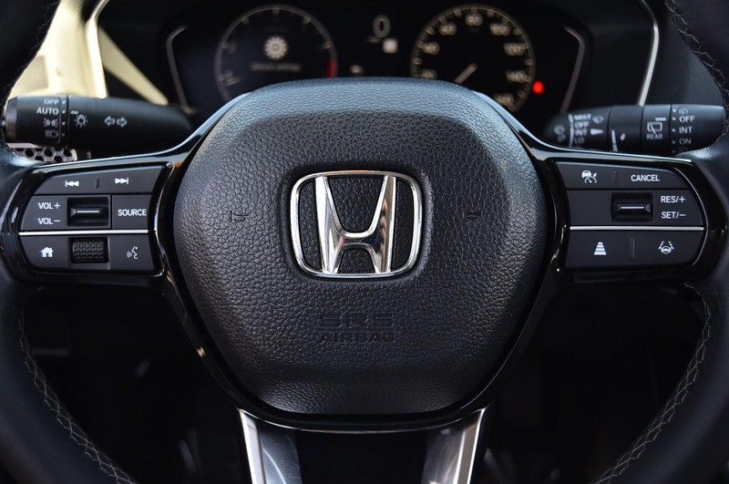 Honda Civic Hatchback Vehicle Image 18