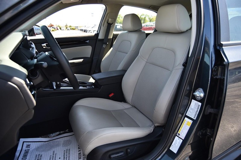 Honda Civic Hatchback Vehicle Image 19