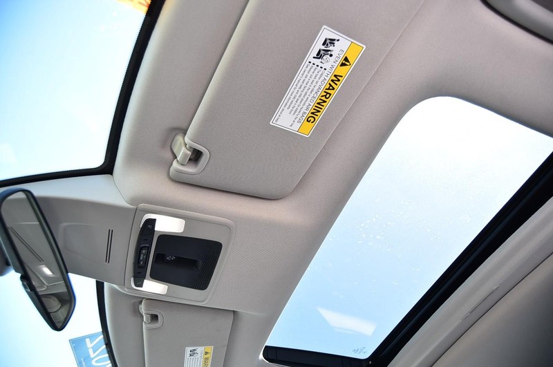 Honda Civic Hatchback Vehicle Image 21