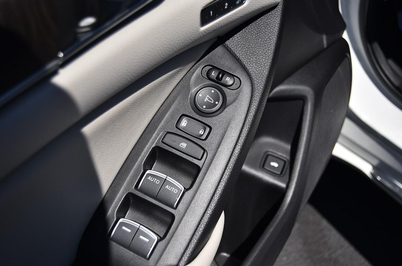 Honda Accord Sedan Vehicle Image 08