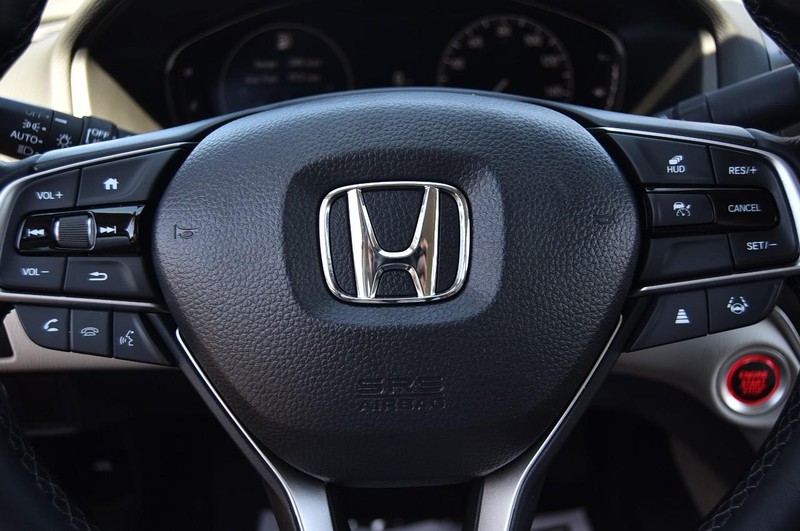 Honda Accord Sedan Vehicle Image 21