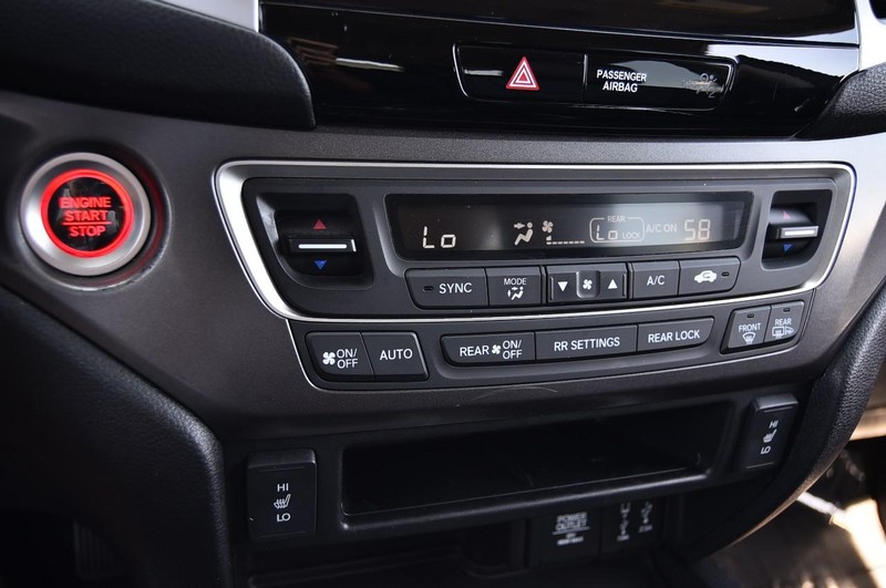 Honda Pilot Vehicle Image 15