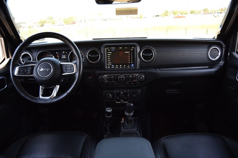 Jeep Wrangler Vehicle Image 07