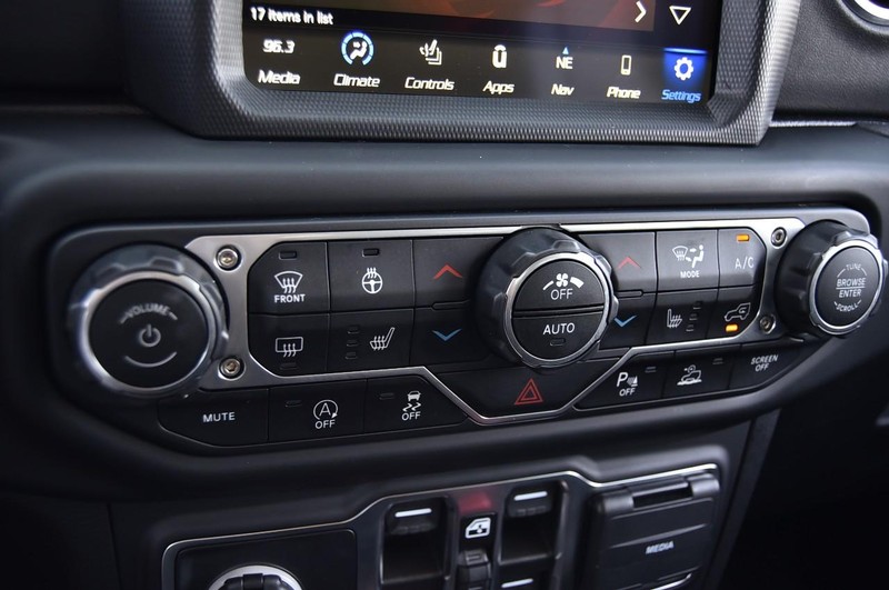 Jeep Wrangler Vehicle Image 15