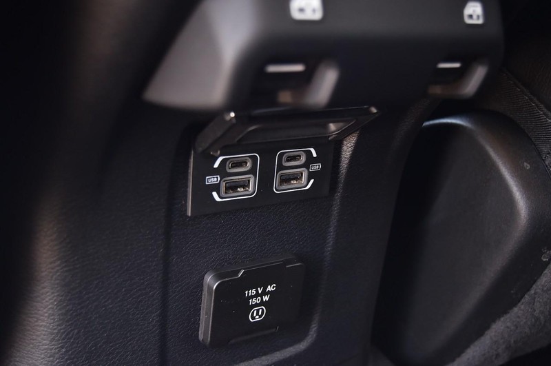 Jeep Wrangler Vehicle Image 24