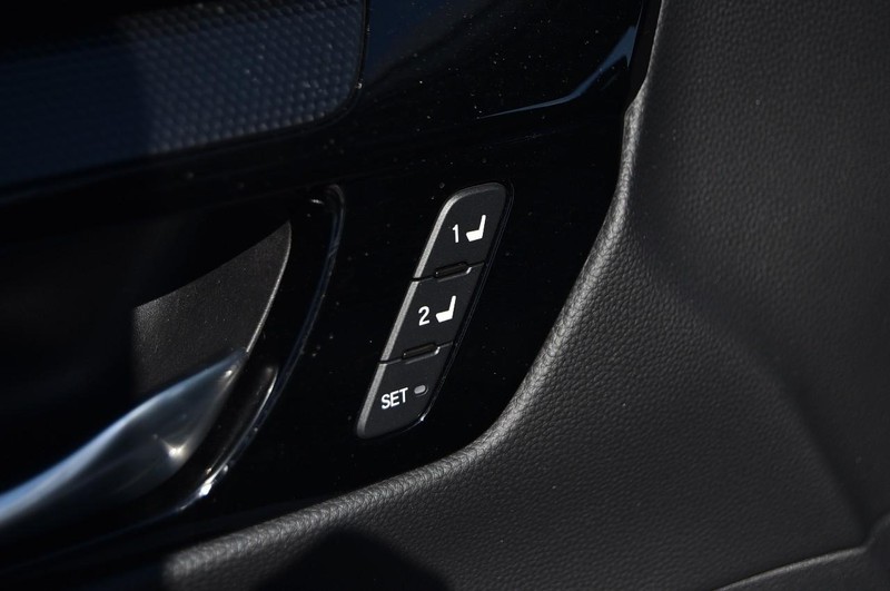 Honda CR-V Vehicle Image 09