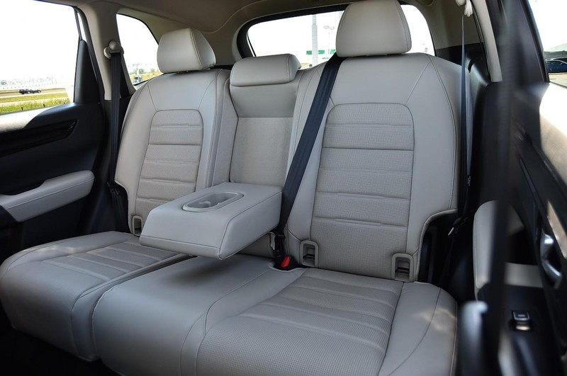 Honda CR-V Vehicle Image 24