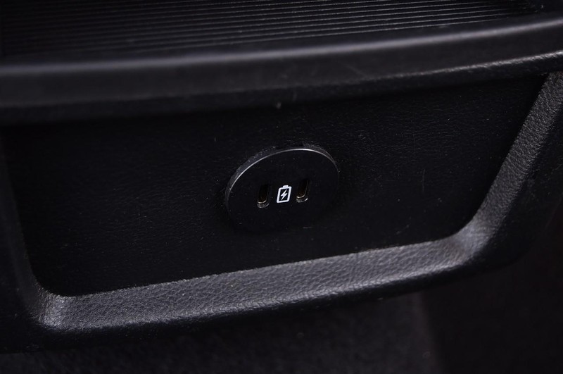 Ford Edge Vehicle Image 23
