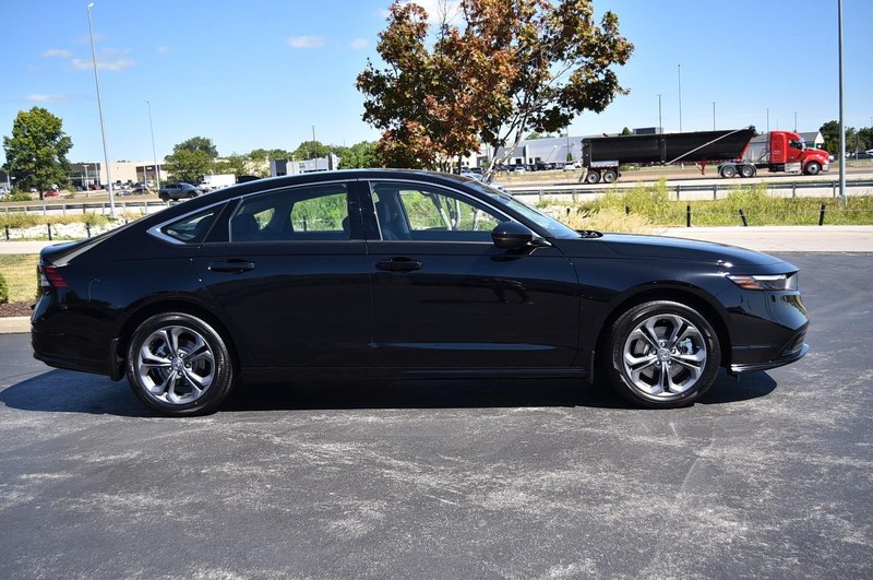 Honda Accord Hybrid Vehicle Image 05
