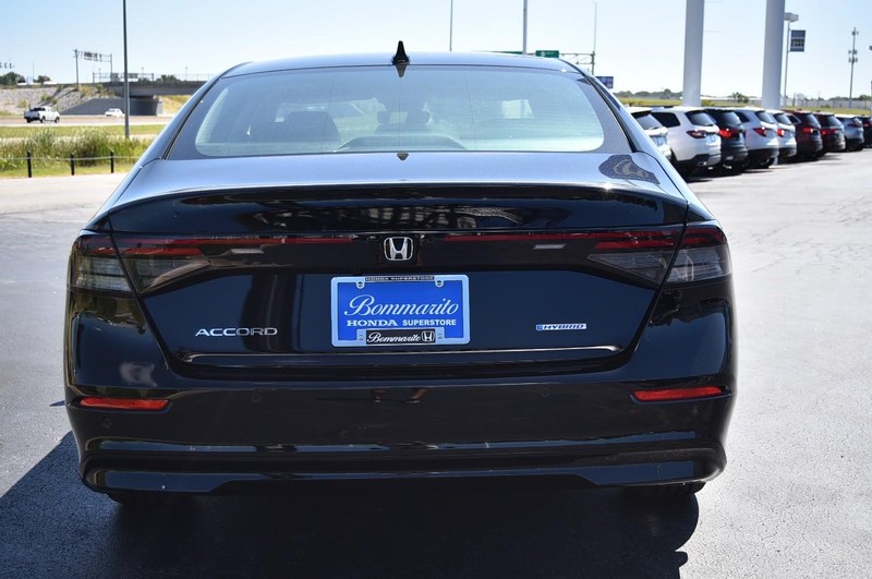 Honda Accord Hybrid Vehicle Image 06