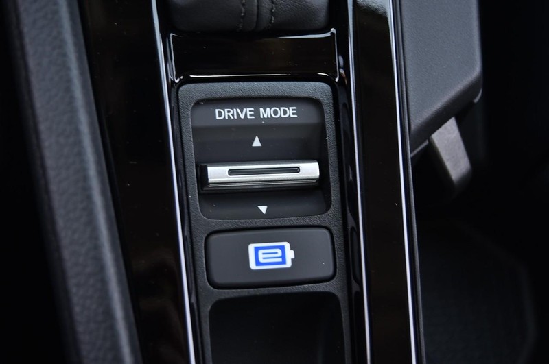 Honda Accord Hybrid Vehicle Image 16
