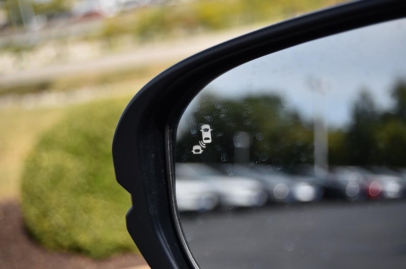 Honda HR-V Vehicle Image 09