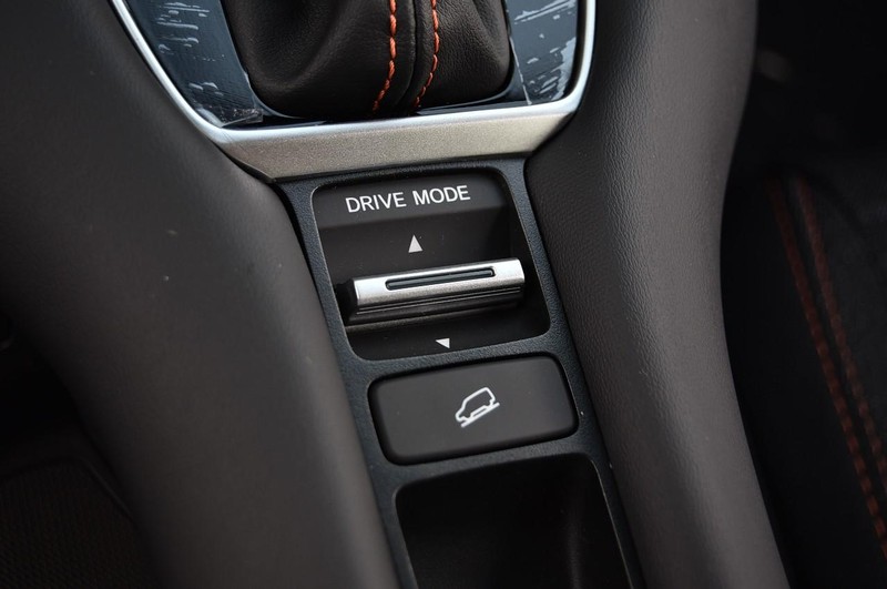 Honda HR-V Vehicle Image 18