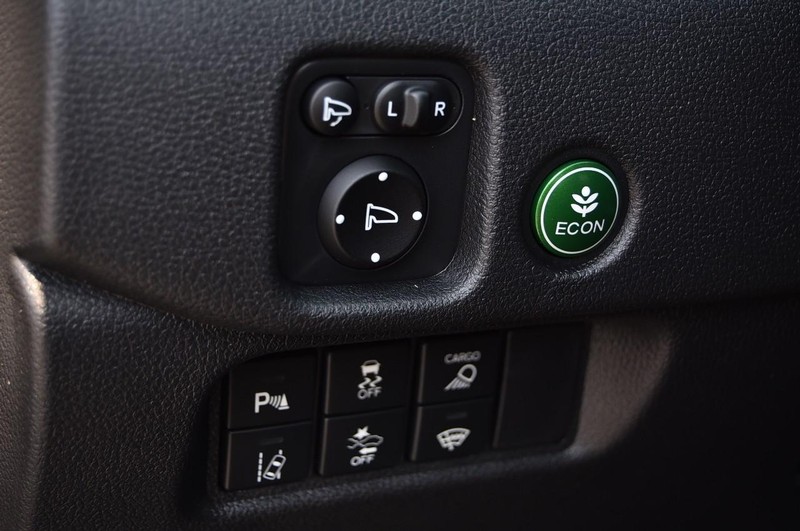 Honda Ridgeline Vehicle Image 13