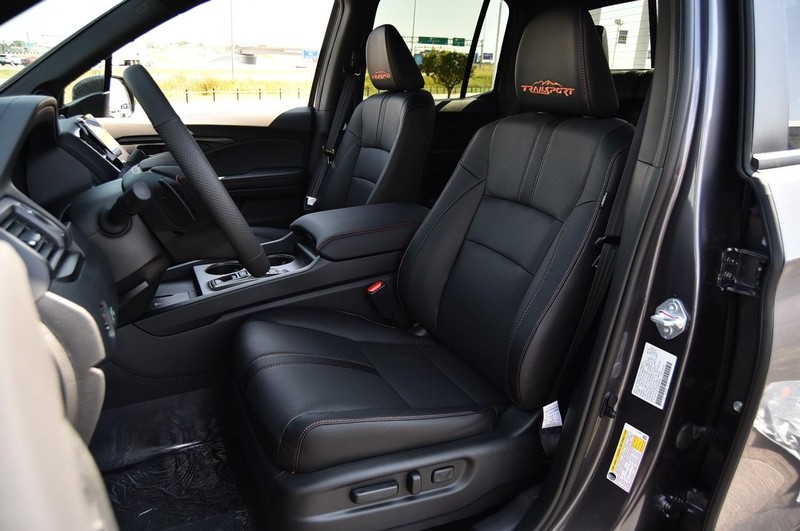 Honda Ridgeline Vehicle Image 24