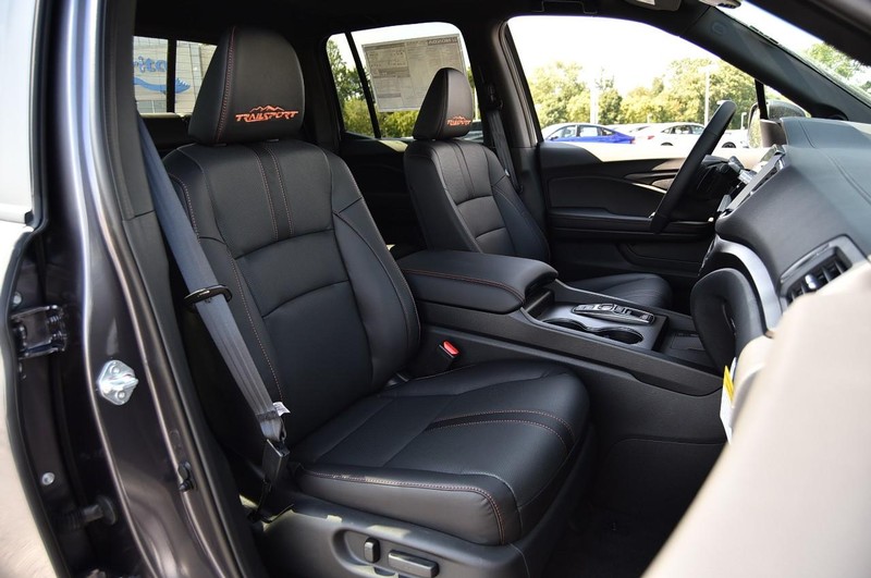 Honda Ridgeline Vehicle Image 25