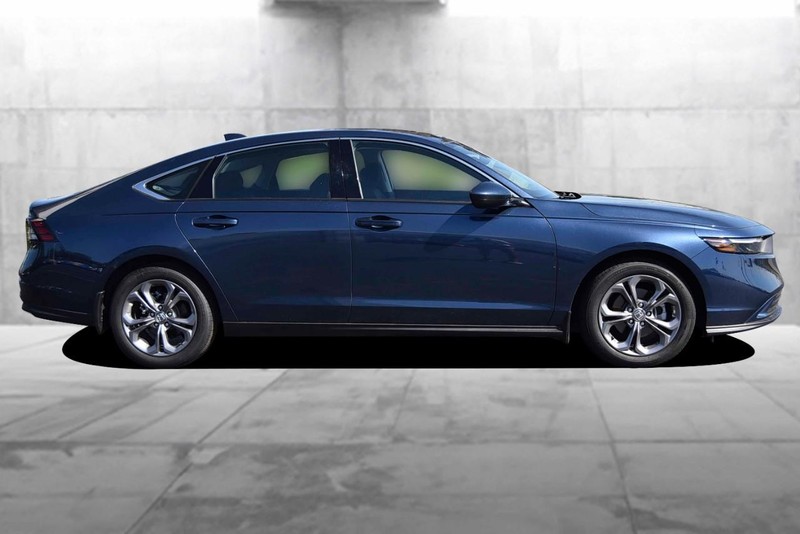 Honda Accord Sedan Vehicle Image 05