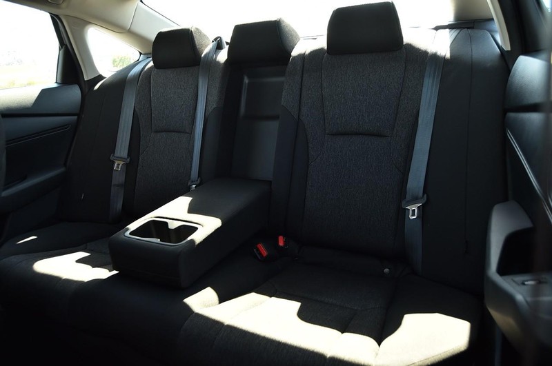 Honda Accord Sedan Vehicle Image 21