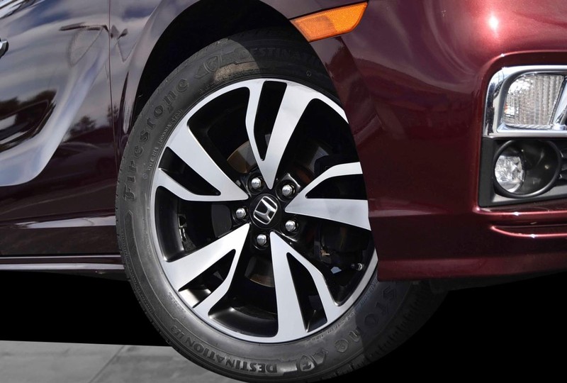 Honda Odyssey Vehicle Image 03