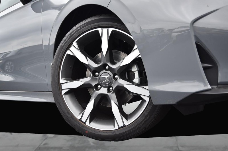 Honda Civic Sedan Hybrid Vehicle Image 03
