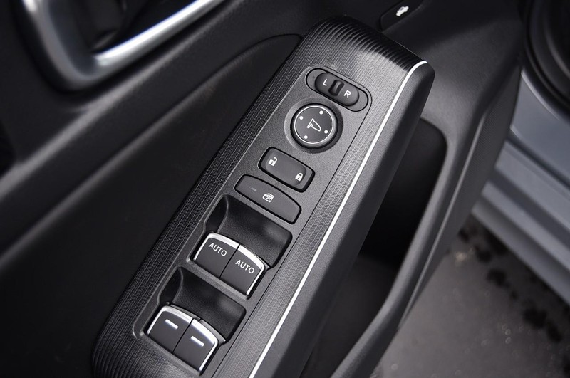 Honda Civic Sedan Hybrid Vehicle Image 08
