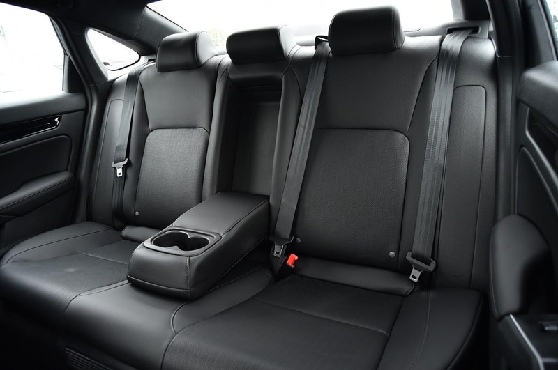 Honda Civic Sedan Hybrid Vehicle Image 25