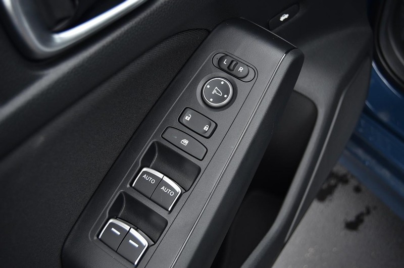 Honda Civic Sedan Hybrid Vehicle Image 08