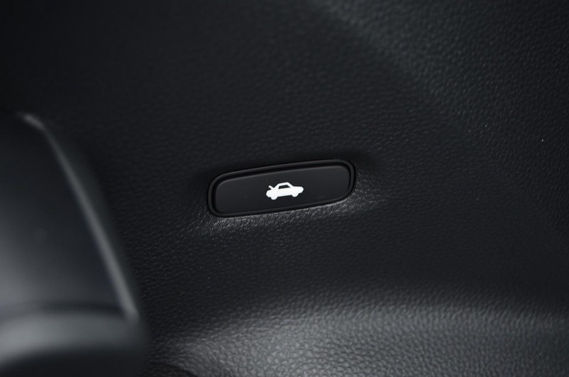 Honda Civic Sedan Hybrid Vehicle Image 09