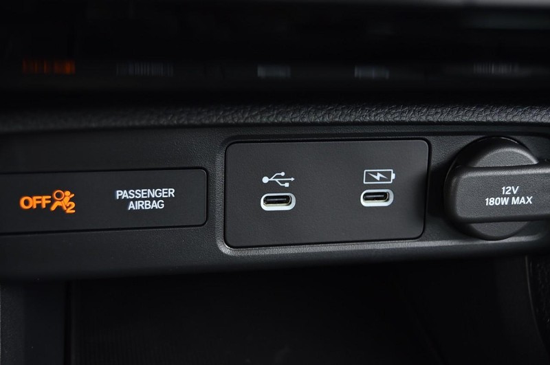 Honda Civic Sedan Hybrid Vehicle Image 18