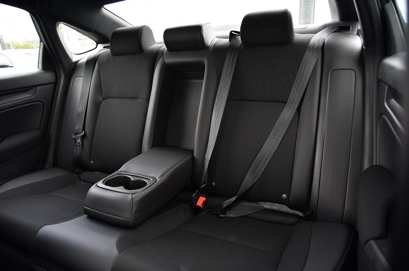 Honda Civic Sedan Hybrid Vehicle Image 25