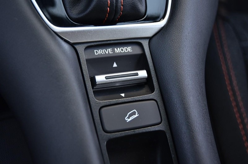 Honda HR-V Vehicle Image 16