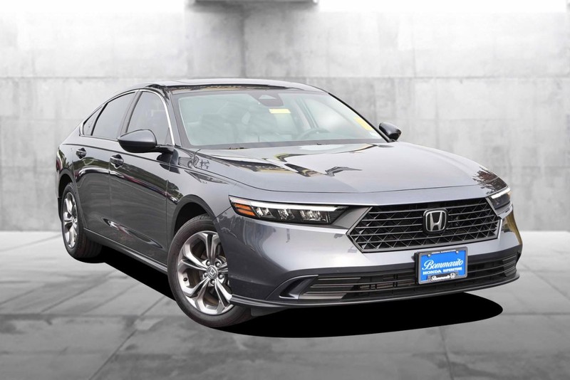 Honda Accord Sedan Vehicle Image 02