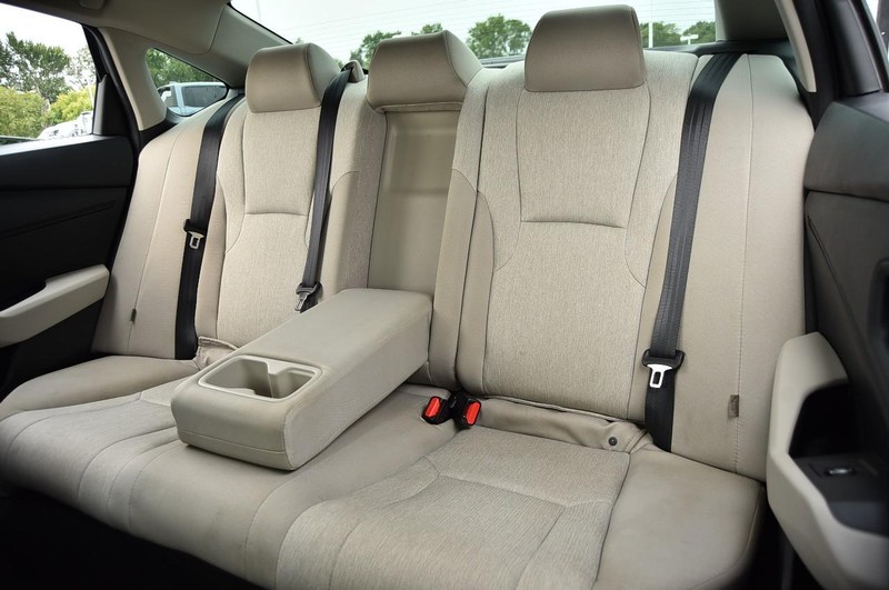 Honda Accord Sedan Vehicle Image 21