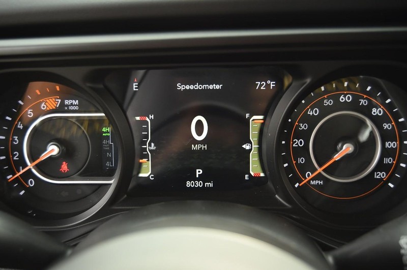 Jeep Wrangler Vehicle Image 12