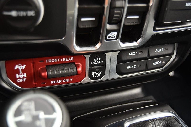 Jeep Wrangler Vehicle Image 18