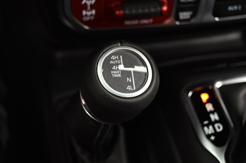 Jeep Wrangler Vehicle Image 19