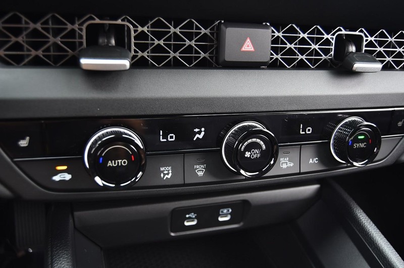 Honda Accord Sedan Vehicle Image 15