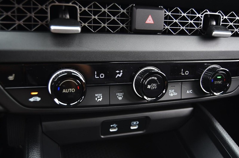 Honda Accord Sedan Vehicle Image 15