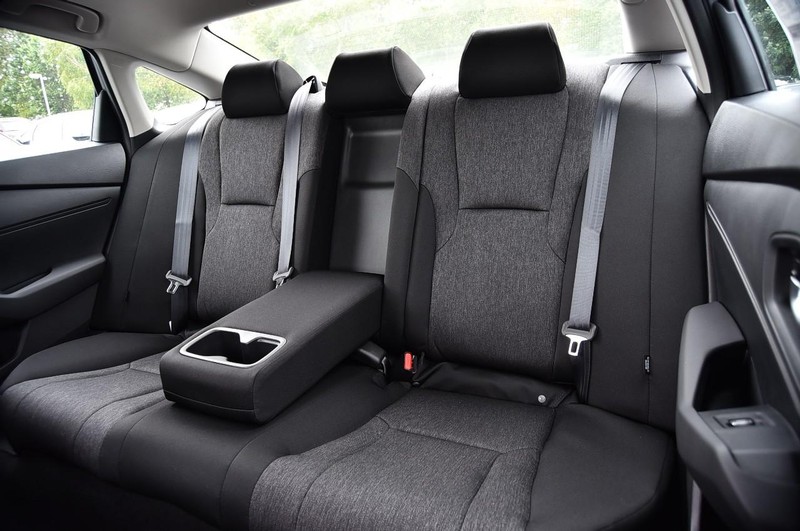 Honda Accord Sedan Vehicle Image 22