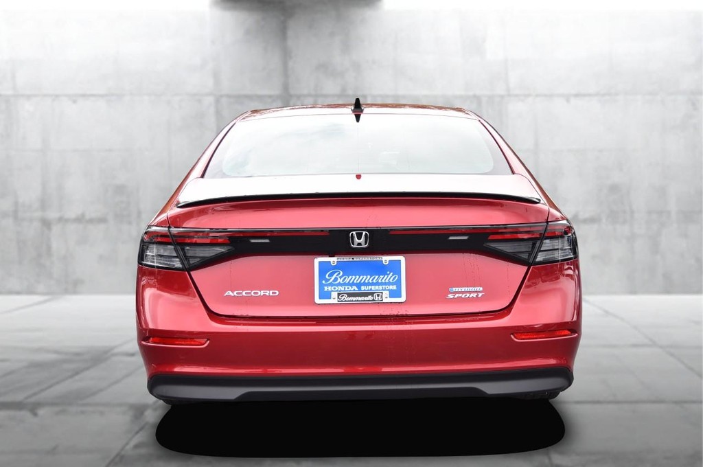 Honda Accord Hybrid Vehicle Image 06