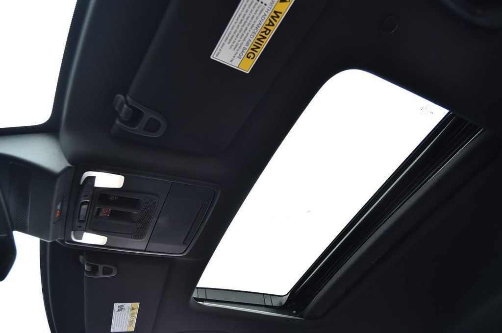 Honda Accord Hybrid Vehicle Image 23