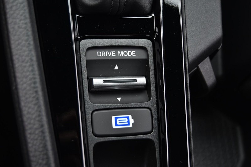 Honda Accord Hybrid Vehicle Image 18