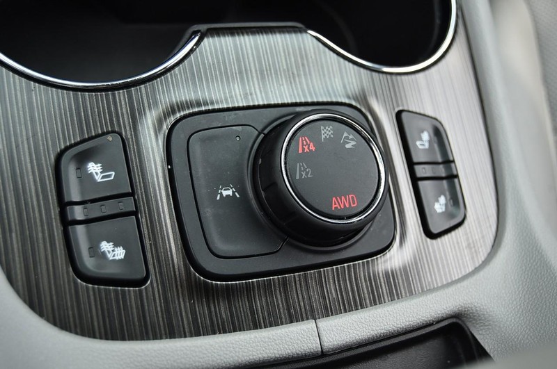 GMC Acadia Vehicle Image 18