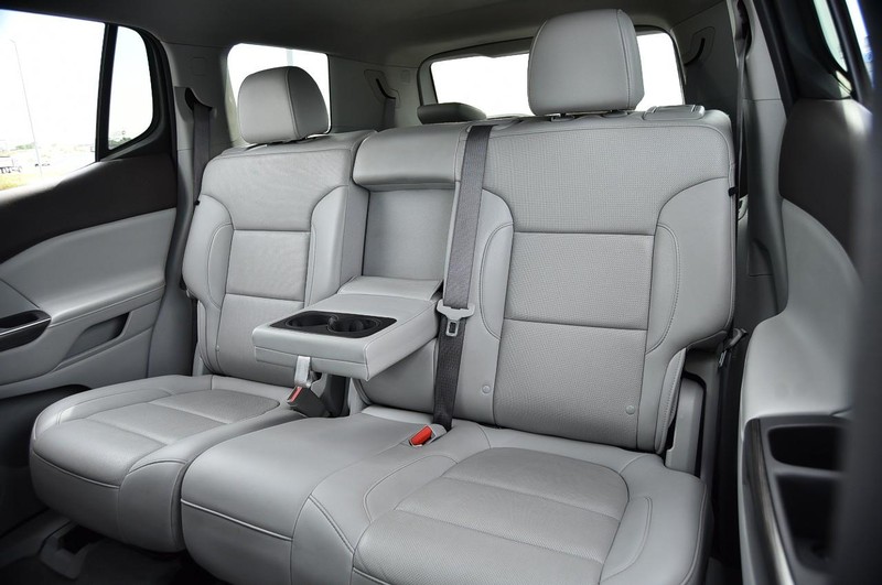 GMC Acadia Vehicle Image 24